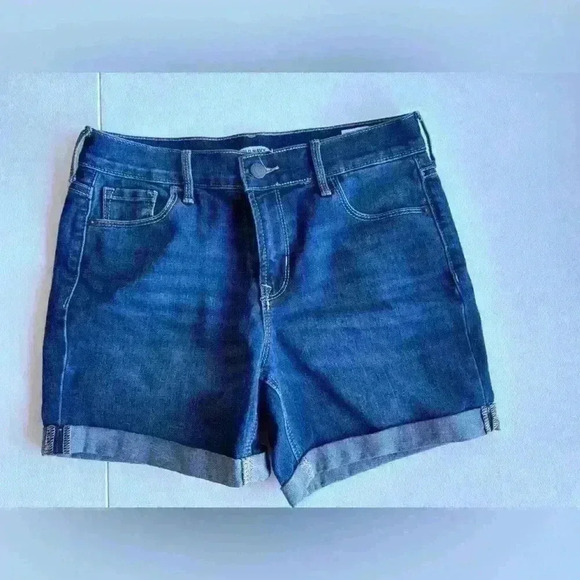 Old navy shorts size 2 - Picture 1 of 3